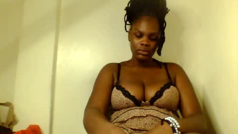 luciaresa online show from 25, 7, 2026