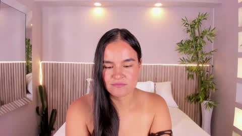 lucie online show from 11, 4, 2026