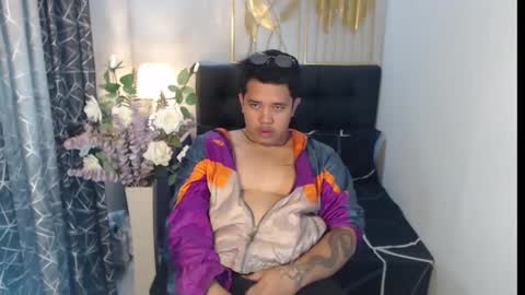 Snapshot of luciferhotcum chatting on 1, 2, 2025 Luciferhotcum online show from 1, 2, 2025