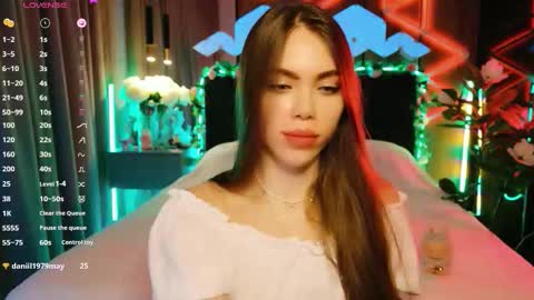 MimiFors online show from 18, 9, 2025