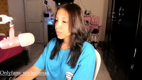 Snapshot of luciiaana chatting on 15, 1, 2025 luciana gr online show from 15, 1, 2025