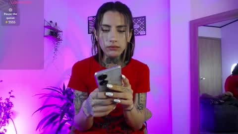 Snapshot of luciiana_lol chatting on 23, 12, 2024 luciiana online show from 23, 12, 2024