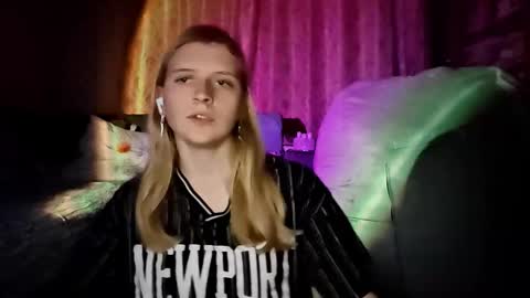 Monika online show from 8, 10, 2025