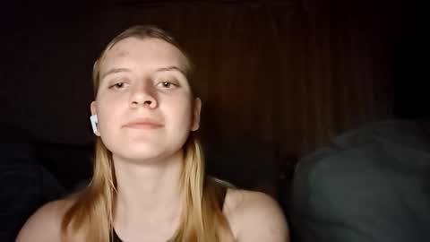 Monika online show from 17, 10, 2025