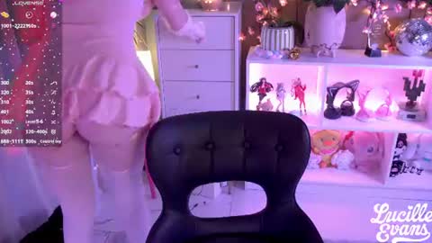 Lucy UwU online show from 18, 6, 2026