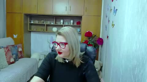 Lucille Fenly online show from 2, 11, 2025