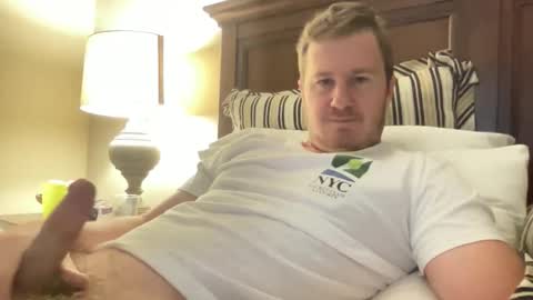 Snapshot of luckboy698 chatting on 27, 5, 2026 luckboy698 online show from 27, 5, 2026
