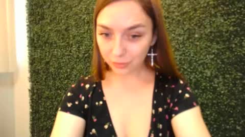 lucky_foryou_baby online show from 16, 2, 2025