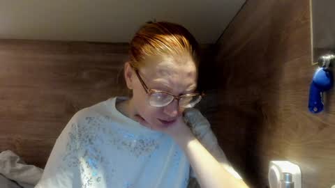 lucky_licky20 online show from 3, 2, 2025