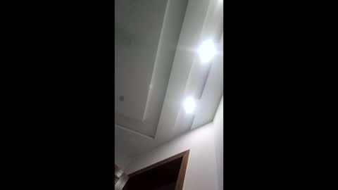 luckyfalcon2022 online show from 19, 12, 2025