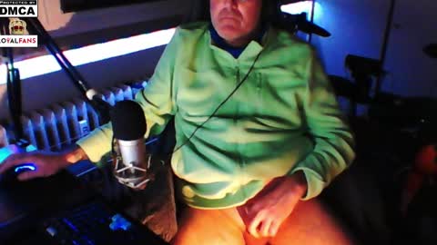 Snapshot of luckyfreak1 chatting on 23, 2, 2025 call me Stefan online show from 23, 2, 2025