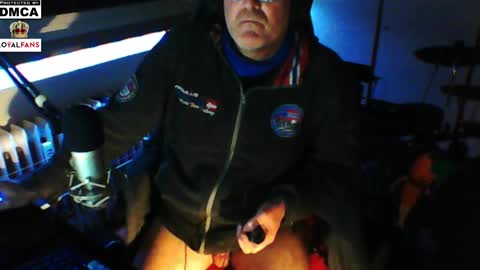 Snapshot of luckyfreak1 chatting on 2, 3, 2025 call me Stefan online show from 2, 3, 2025