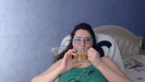 luckylinda23 online show from 6, 3, 2025