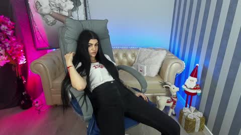 Snapshot of luckyrebel_ chatting on 6, 1, 2025 Monika online show from 6, 1, 2025