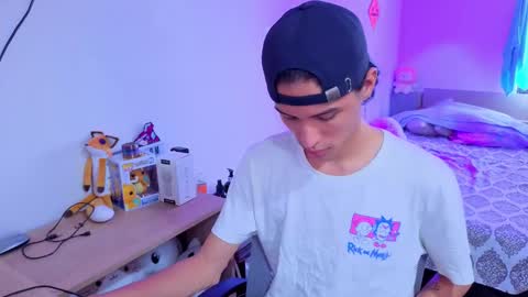 Snapshot of luclawthorne chatting on 26, 9, 2025 Lu Independent Model online show from 26, 9, 2025