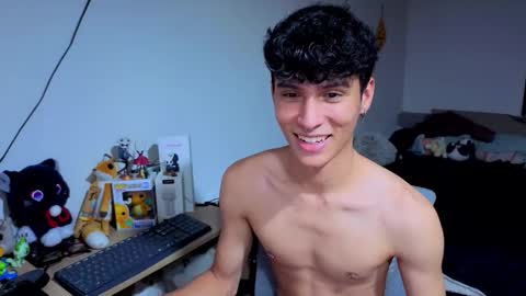 Snapshot of luclawthorne chatting on 26, 11, 2025 Lu Independent Model online show from 26, 11, 2025