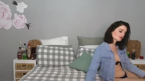 Snapshot of lucy1990xxx chatting on 15, 5, 2026 Lucy online show from 15, 5, 2026