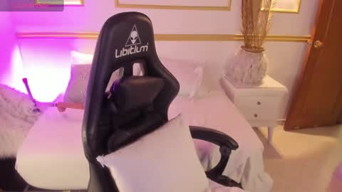 Snapshot of lucy266_ chatting on 17, 1, 2025 lucy online show from 17, 1, 2025