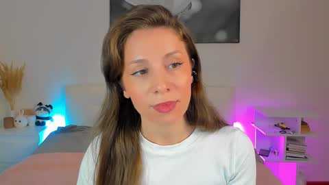 lucy__ray online show from 28, 2, 2025