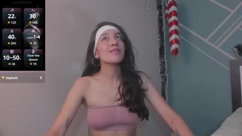 Lucy Herrera online show from 14, 12, 2025