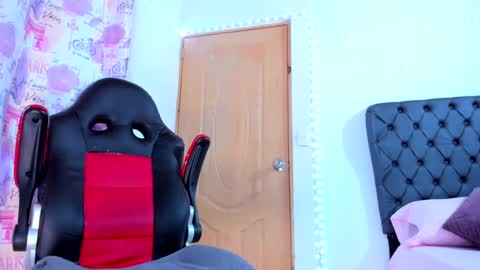 Snapshot of lucy_chanel chatting on 5, 7, 2026 lucy online show from 5, 7, 2026