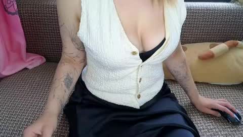 Lucy online show from 17, 5, 2026