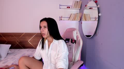 Snapshot of lucy_ferreiraa chatting on 8, 12, 2024 Your Lucy online show from 8, 12, 2024