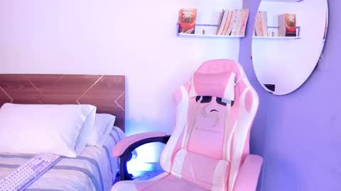 Snapshot of lucy_ferreiraa chatting on 10, 2, 2025 Your Lucy online show from 10, 2, 2025