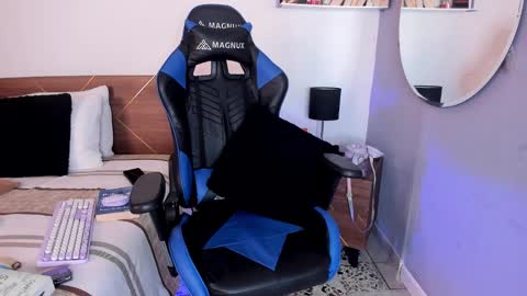Snapshot of lucy_ferreiraa chatting on 25, 2, 2025 Your Lucy online show from 25, 2, 2025