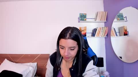Snapshot of lucy_ferreiraa chatting on 9, 3, 2025 Your Lucy online show from 9, 3, 2025