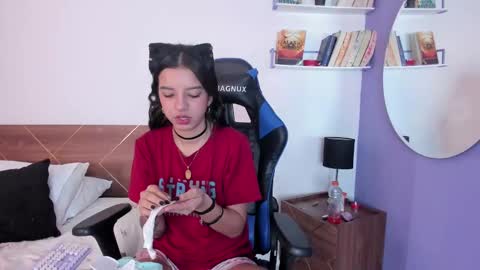 Snapshot of lucy_ferreiraa chatting on 10, 3, 2025 Your Lucy online show from 10, 3, 2025