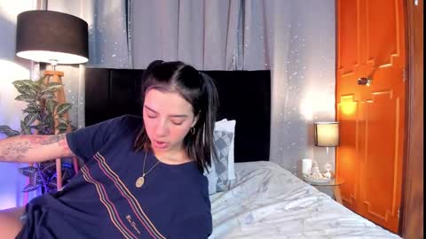 Snapshot of lucy_ferreiraa chatting on 12, 3, 2025 Your Lucy online show from 12, 3, 2025