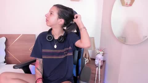 Snapshot of lucy_ferreiraa chatting on 22, 9, 2025 Your Lucy online show from 22, 9, 2025
