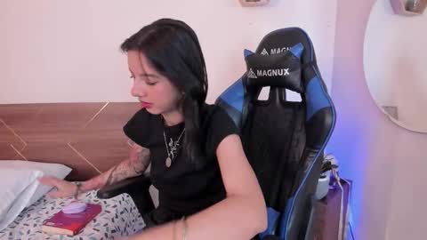 Snapshot of lucy_ferreiraa chatting on 18, 10, 2025 Your Lucy online show from 18, 10, 2025