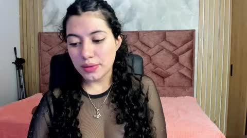 Lucy Greys online show from 5, 3, 2026