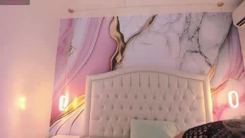 Lucy online show from 7, 4, 2026