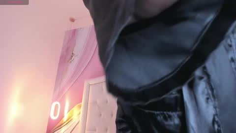 Lucy online show from 18, 4, 2026