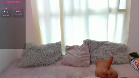 Lucy online show from 4, 3, 2025