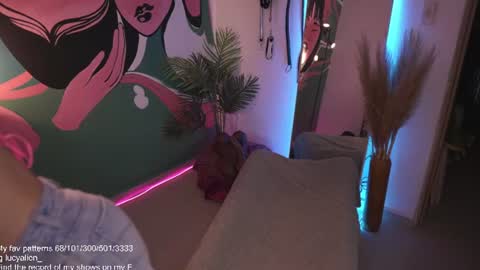 Snapshot of lucyallenx chatting on 26, 6, 2026 Lucy Alien online show from 26, 6, 2026