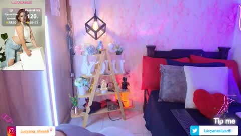 Lucyana Silva online show from 12, 9, 2025