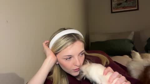 Lucy online show from 11, 4, 2026