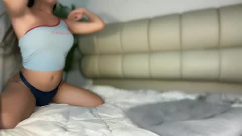 lucyforr online show from 27, 7, 2026