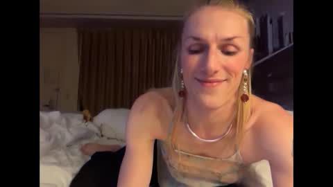 lucyheifer online show from 15, 9, 2025