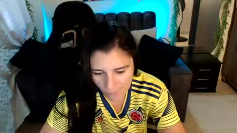 Snapshot of lucyli_ chatting on 17, 6, 2026 LUCY online show from 17, 6, 2026
