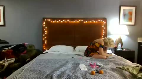 Lucy Loves Lookers online show from 6, 12, 2024