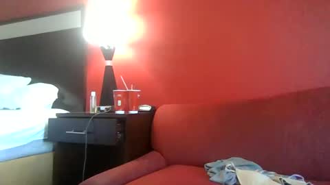 Lucy Loves Lookers online show from 13, 1, 2025