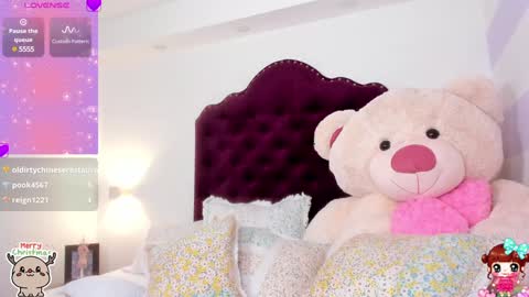 Snapshot of lucyluy chatting on 20, 12, 2024 Instagramlucyluy10 online show from 20, 12, 2024