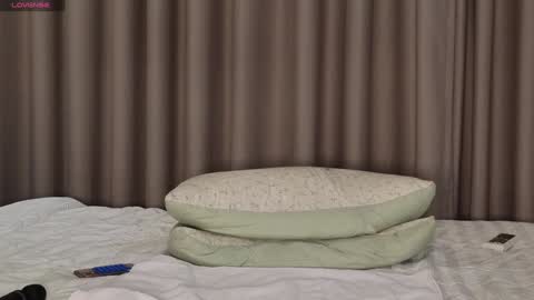 Love kinky Go here  online show from 7, 1, 2025