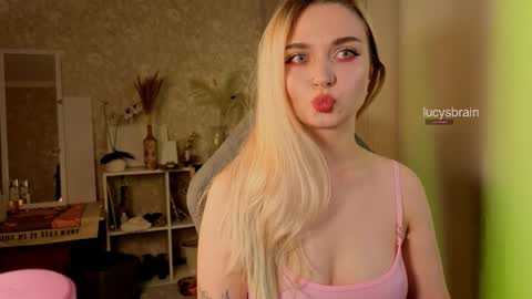 Lucy online show from 23, 10, 2025