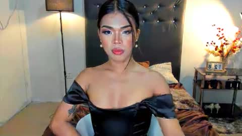 Snapshot of lucyvane chatting on 28, 5, 2026 lucyvane online show from 28, 5, 2026